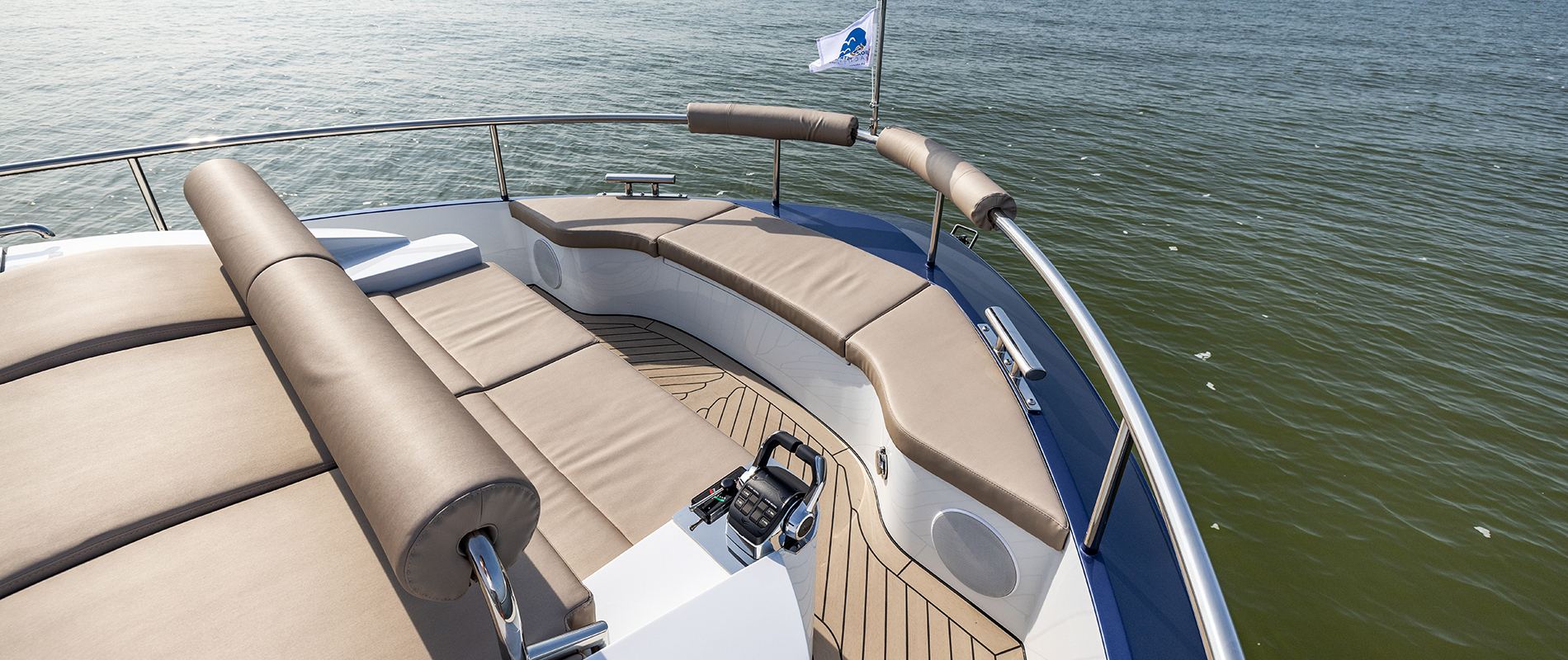 Boarncruiser-50-Elegance-Exterieur-13